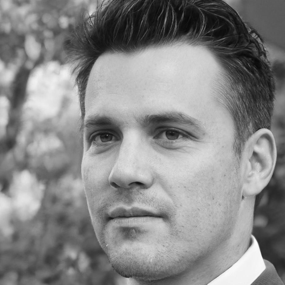 Portrait d'Étienne Mallard, directeur des opérations financières chez velquorinda